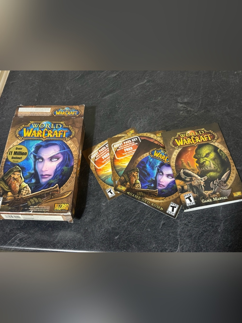 World of Warcraft Original Box PC Game Blizzard (2004) Complete
